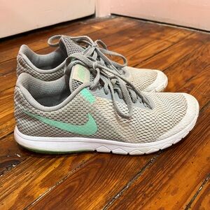 Nike Womens Sneakers